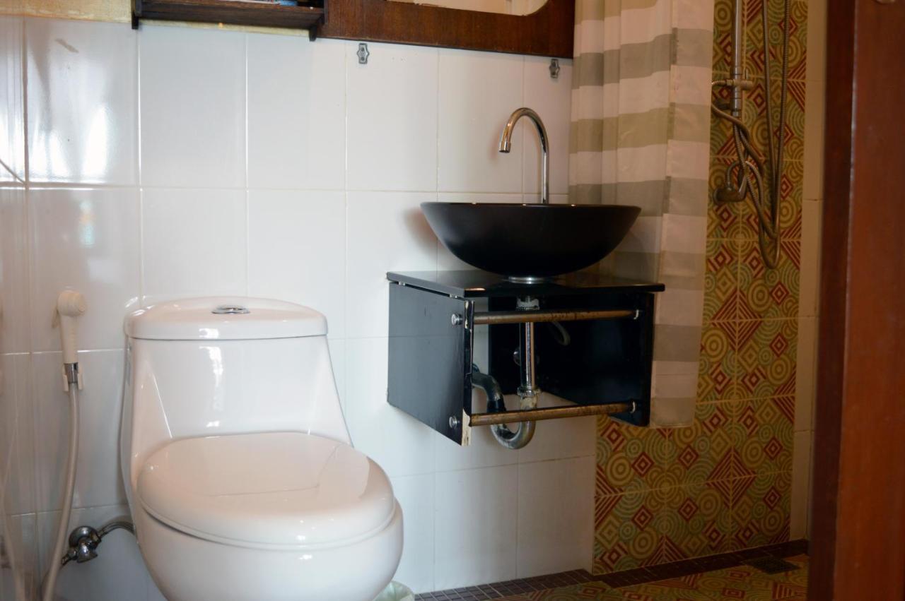 צ'יאנג מאי De Nawarat Chiangmai Boutique Apartment מראה חיצוני תמונה