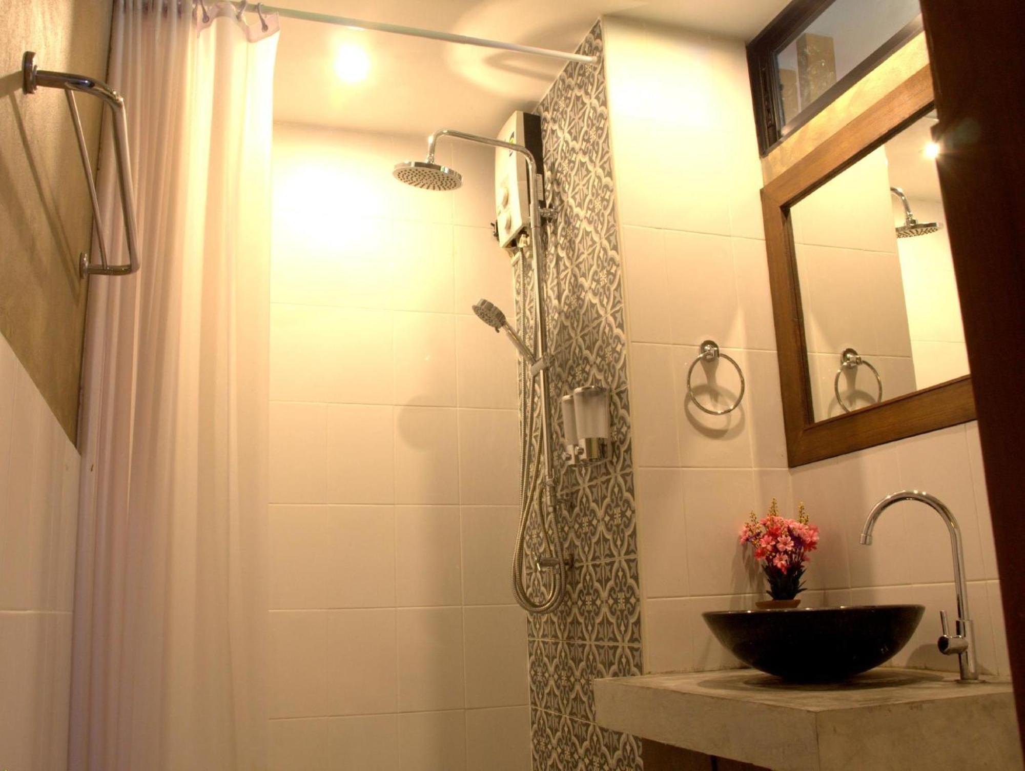 צ'יאנג מאי De Nawarat Chiangmai Boutique Apartment מראה חיצוני תמונה