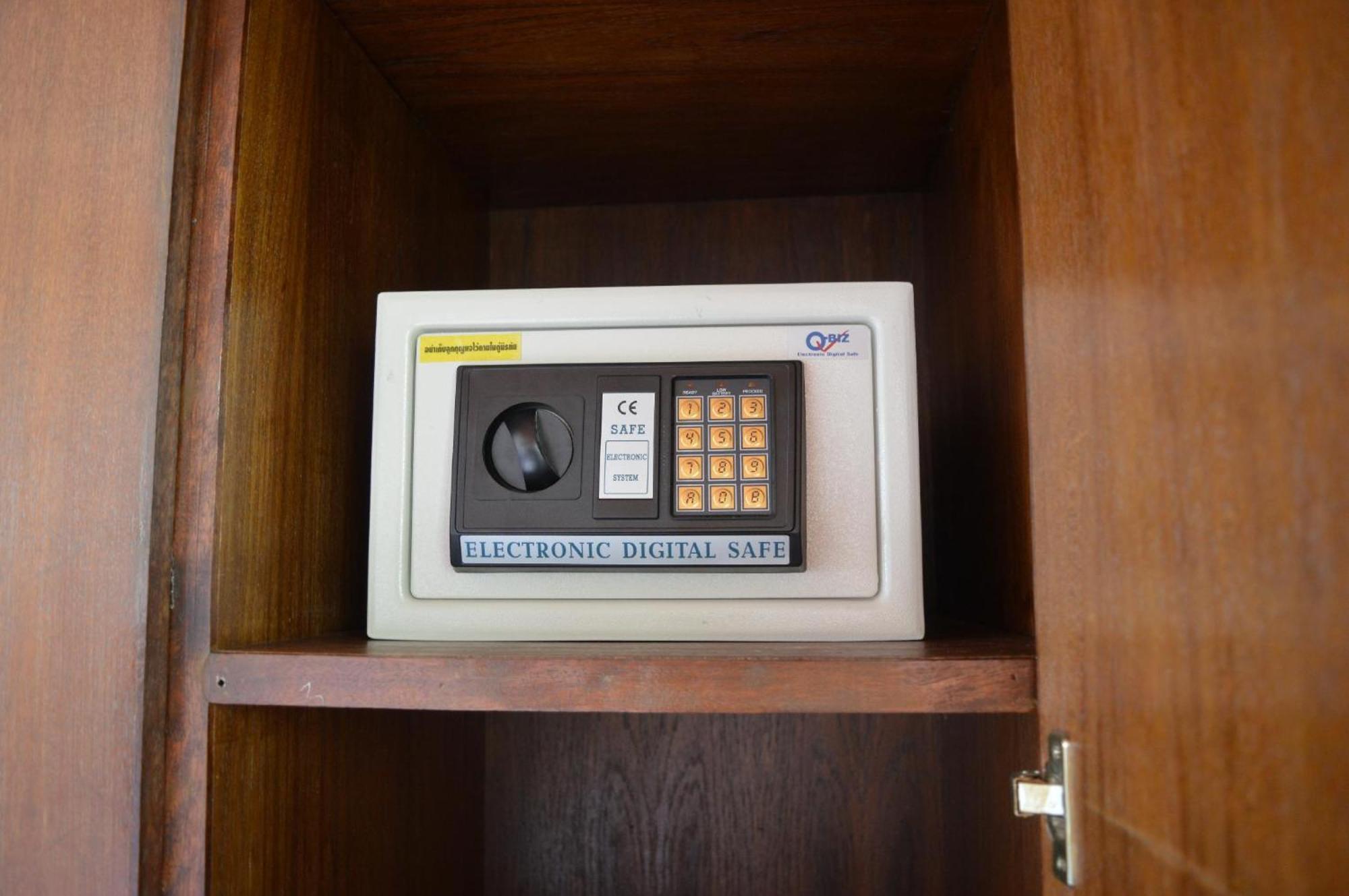 צ'יאנג מאי De Nawarat Chiangmai Boutique Apartment מראה חיצוני תמונה