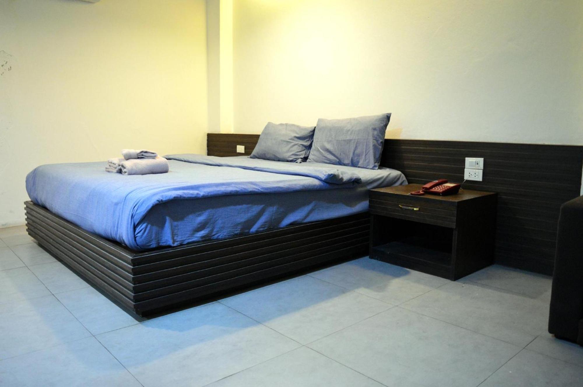 צ'יאנג מאי De Nawarat Chiangmai Boutique Apartment מראה חיצוני תמונה
